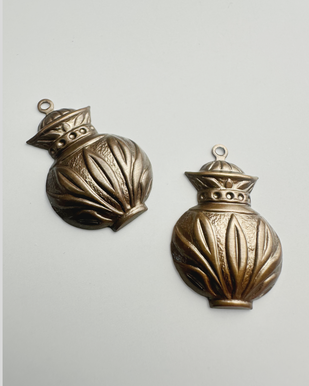 Lotus Lantern, 27x18mm, (12pcs)